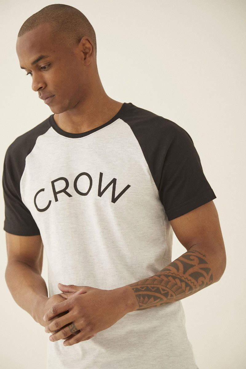 REMERA CROW ICONIC